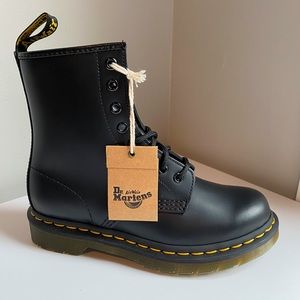 BRAND NEW Dr. Martens “1460 W” Boots